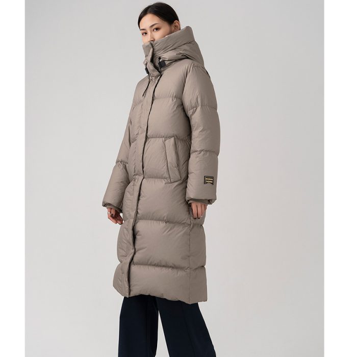 Women's long warm hooded 90 white goose down jacket