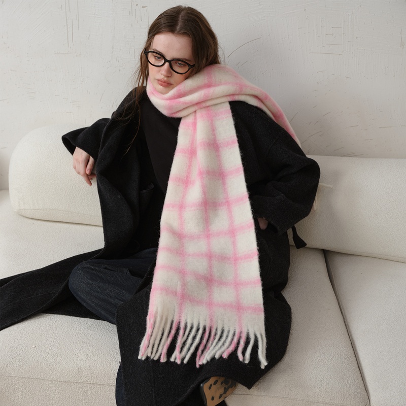 Wool Pink Plaid Scarf for Women – Soft & Simple Autumn/Winter - Image 2