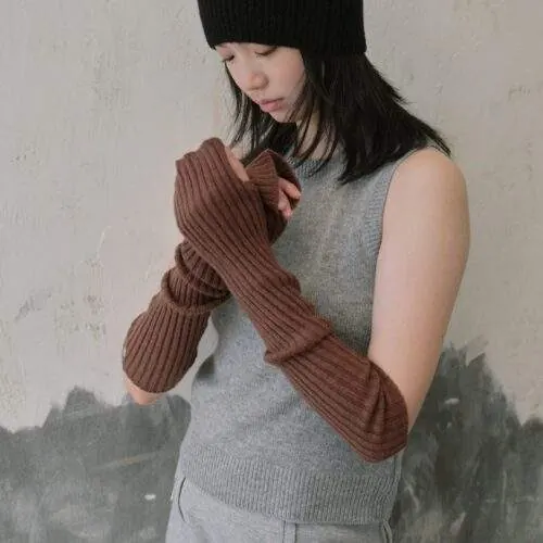 Solid Color Knit Button Arm Warmers Women Winter Fake Sleeves - product detail image 3 by TRANSION