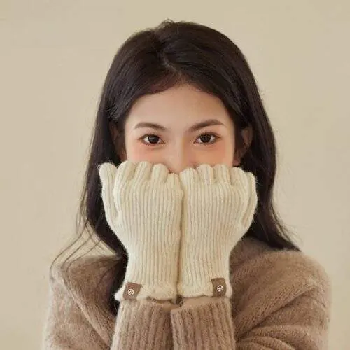 Women’s Fashion Lace Knit Gloves | Winter Warm Thick Soft Gloves - product detail image 3 by TRANSION