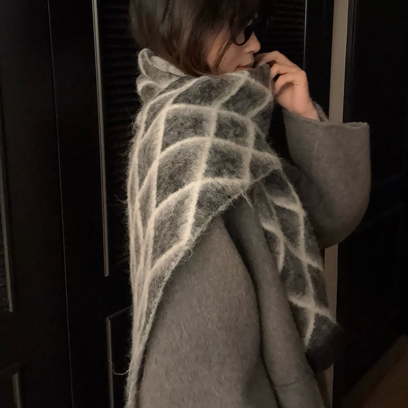 Wool-Blend Double-Sided Diamond Knit Scarf – Thick Winter Warm Neck Warmer - Image 4