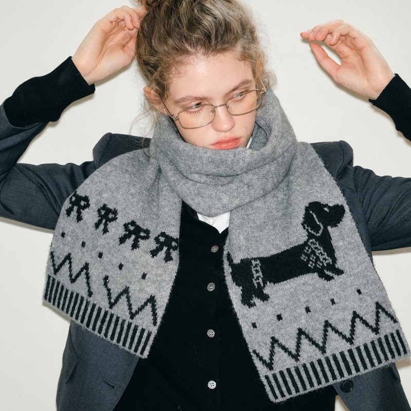 Winter Knit Scarf for Women – Cozy & Versatile Neck Warmer