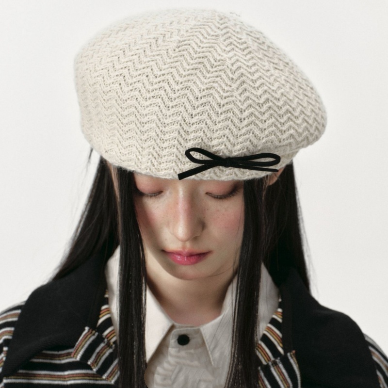 Autumn Winter Knit Beret for Women – Stylish & Versatile Warm Hat - Image 4