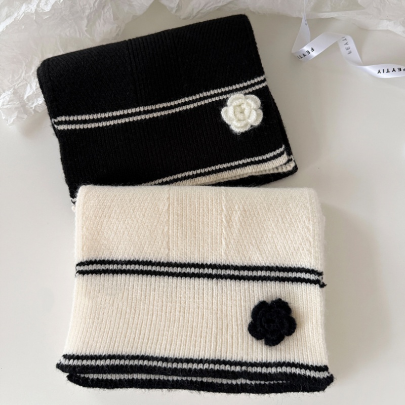 Soft Striped Floral Knit Scarf – Thick and Warm Winter Scarf for Women - Image 3