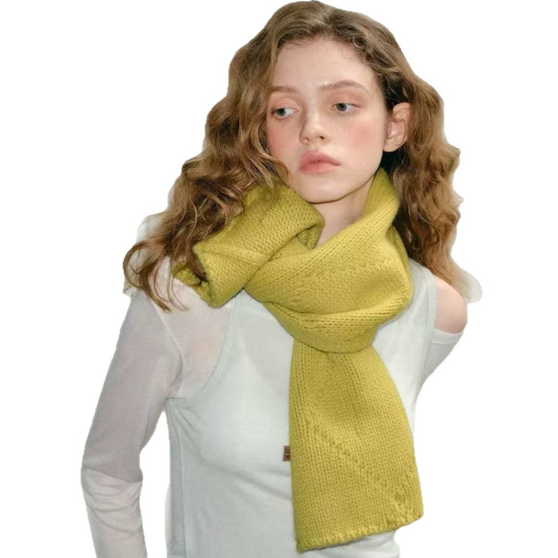 Wool Buttoned Scarf for Women – Warm & Versatile Winter Shawl - Image 4