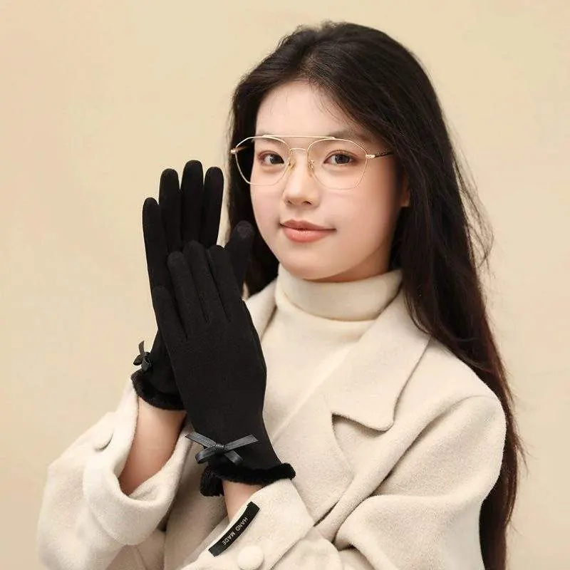 Women’s Thermal Velour Gloves – Fleece-Lined, Thick, Windproof Winter Gloves - product detail image 3 by TRANSION