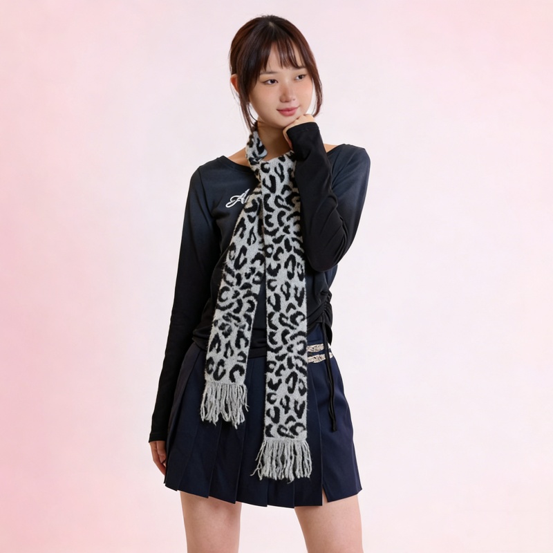 Slim Leopard-Print Scarf – Chic, Versatile & Cozy Winter Neck Wrap - Image 4