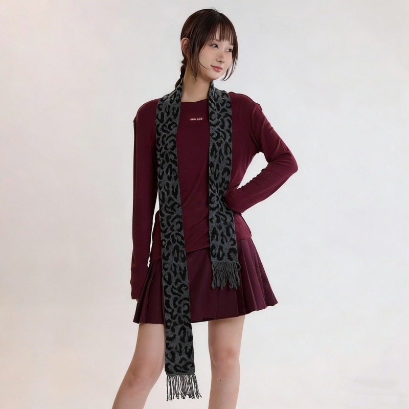 Slim Leopard-Print Scarf – Chic, Versatile & Cozy Winter Neck Wrap - Image 2