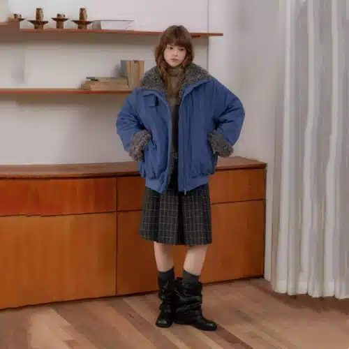 Blue Patchwork Plush-Lined Padded Jacket with Faux Fur Collar - product detail image 3 by TRANSION