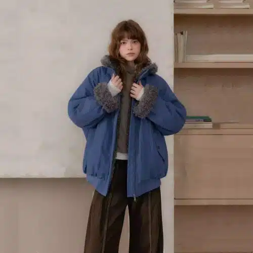 Blue Patchwork Plush-Lined Padded Jacket with Faux Fur Collar - custom OEM apparel by TRANSION