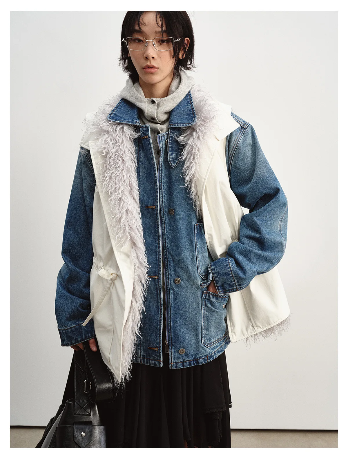 Women's Sleeveless Faux Fur Gilet, Drawstring Waist Lapel Collar Vest Jacket, Luxury Winter Outerwear - Image 2