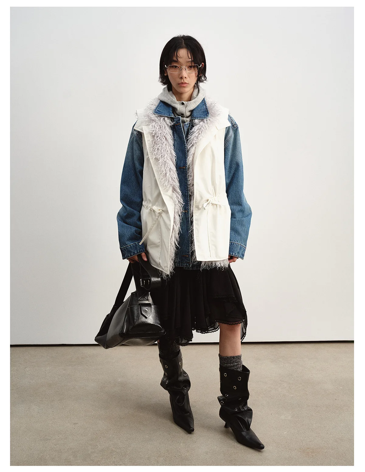 Women's Sleeveless Faux Fur Gilet, Drawstring Waist Lapel Collar Vest Jacket, Luxury Winter Outerwear