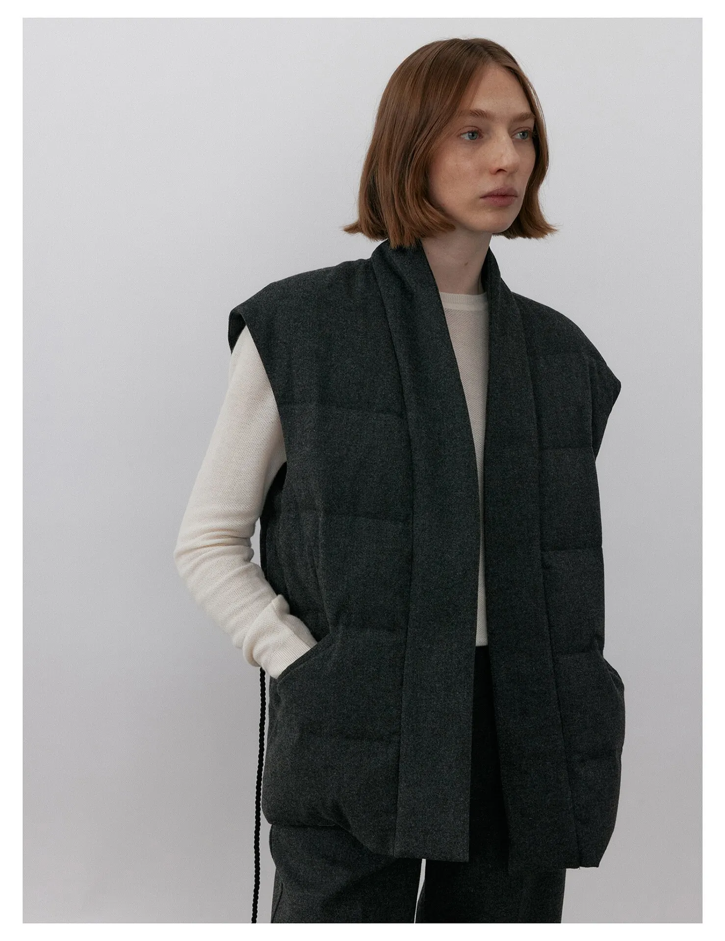 Women’s Lightweight Down Vest 90% White Duck Down Puffer Gilet Sleeveless Jacket - Image 3