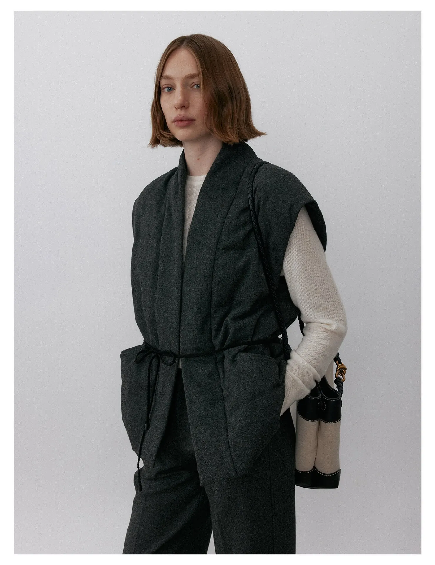 Women’s Lightweight Down Vest 90% White Duck Down Puffer Gilet Sleeveless Jacket - Image 4