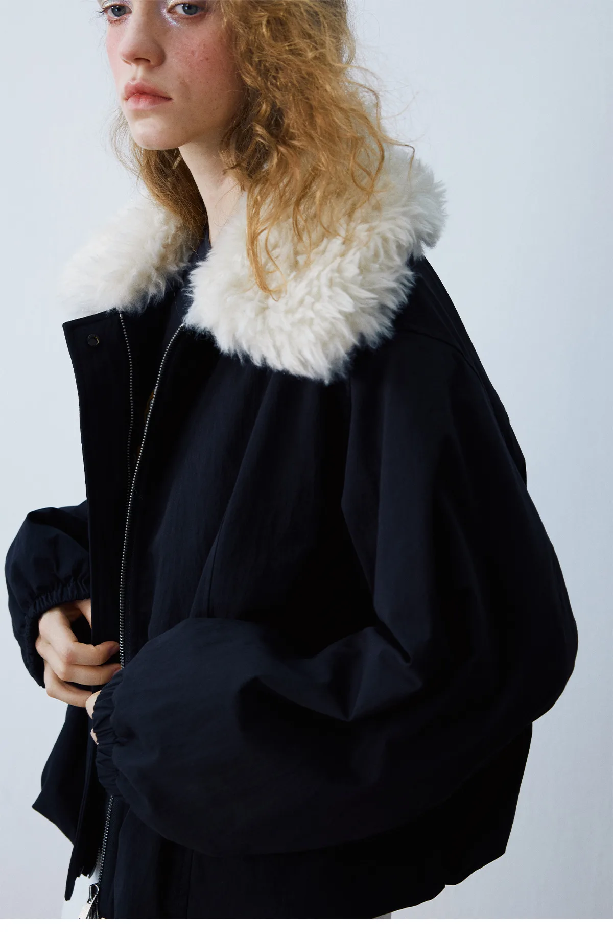 Women's Color Block Faux Fur Collar Short Puffer Jacket – Warm Winter Quilted Coat - Image 5