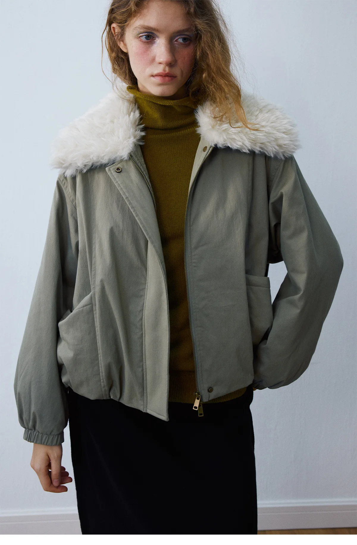 Women's Color Block Faux Fur Collar Short Puffer Jacket – Warm Winter Quilted Coat